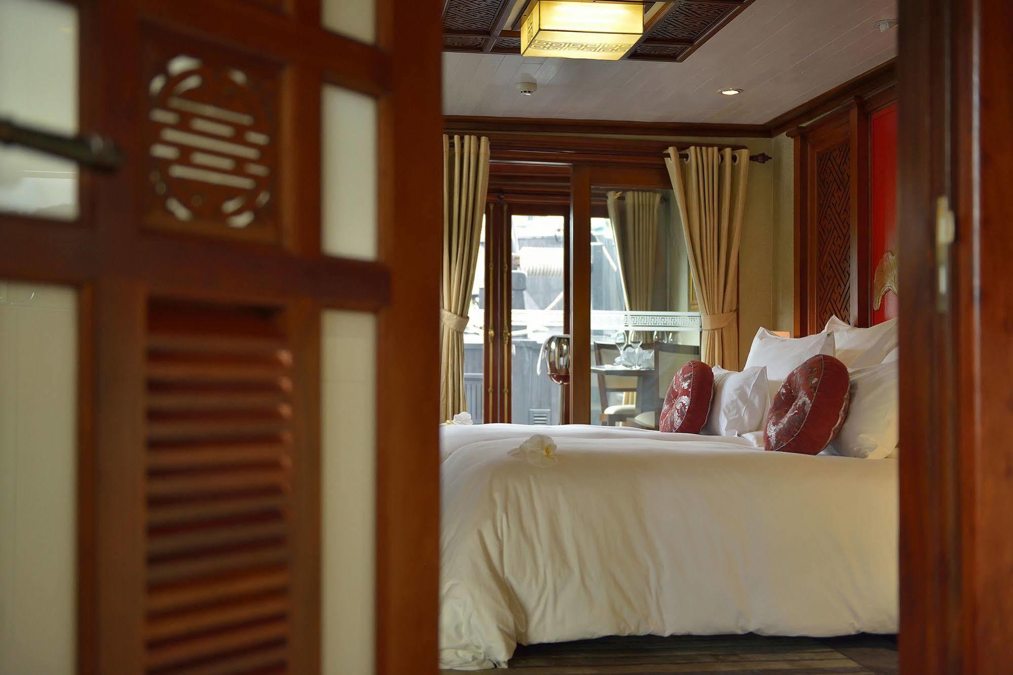 Paradise Peak Cruise Ha Long Exterior foto
